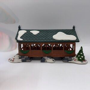 Department 56 1986 Vintage Heritage Village Collection Two Rivers Bridge 5656-1